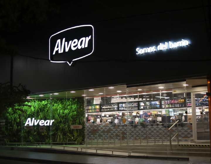 Alvear